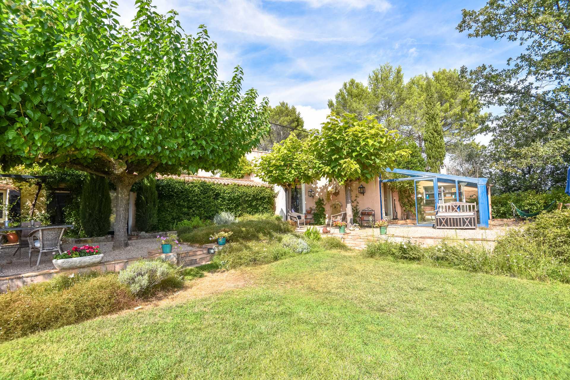 Hus i Flayosc, Provence-Alpes-Côte d'Azur 10146707