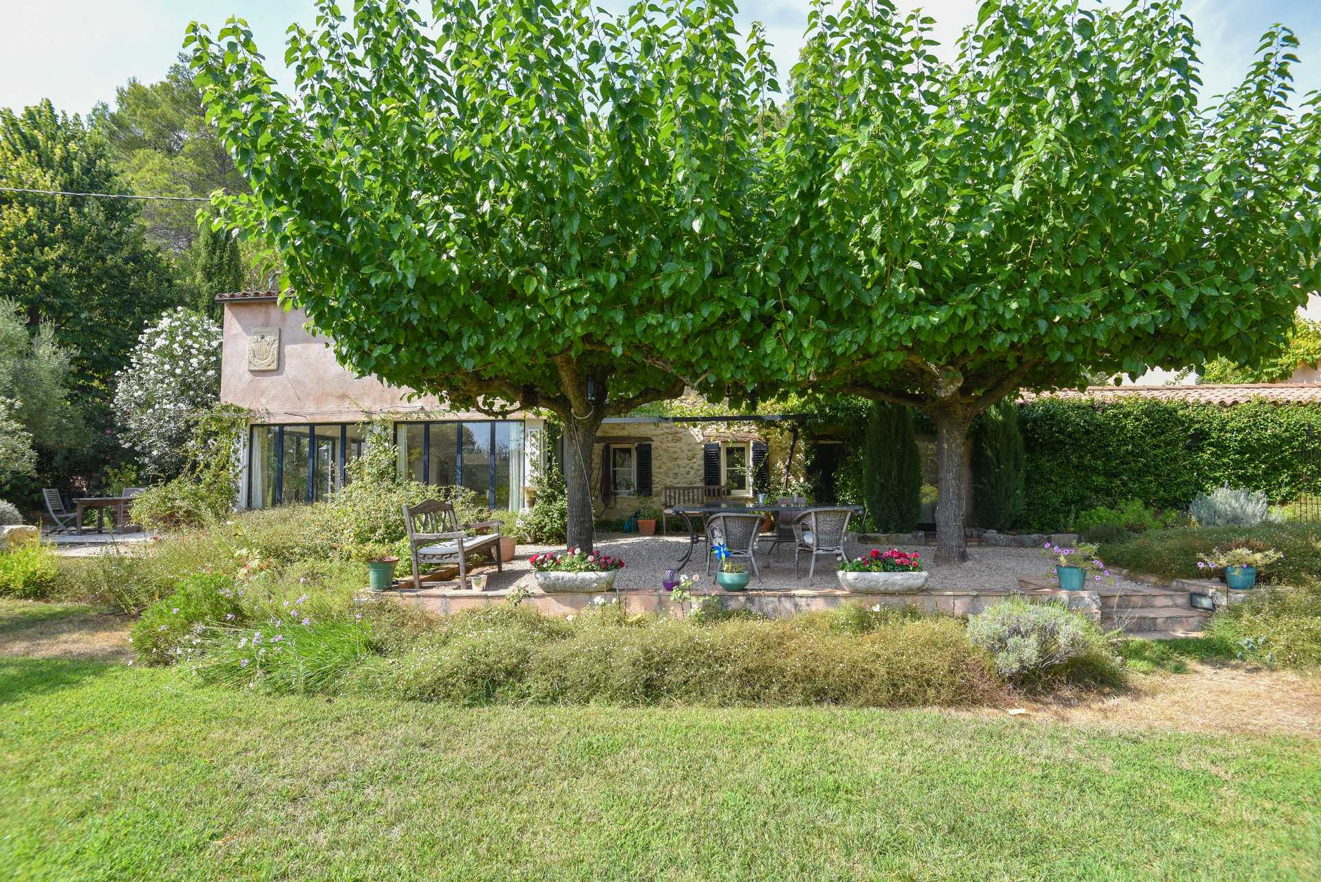 Hus i Flayosc, Provence-Alpes-Côte d'Azur 10146707