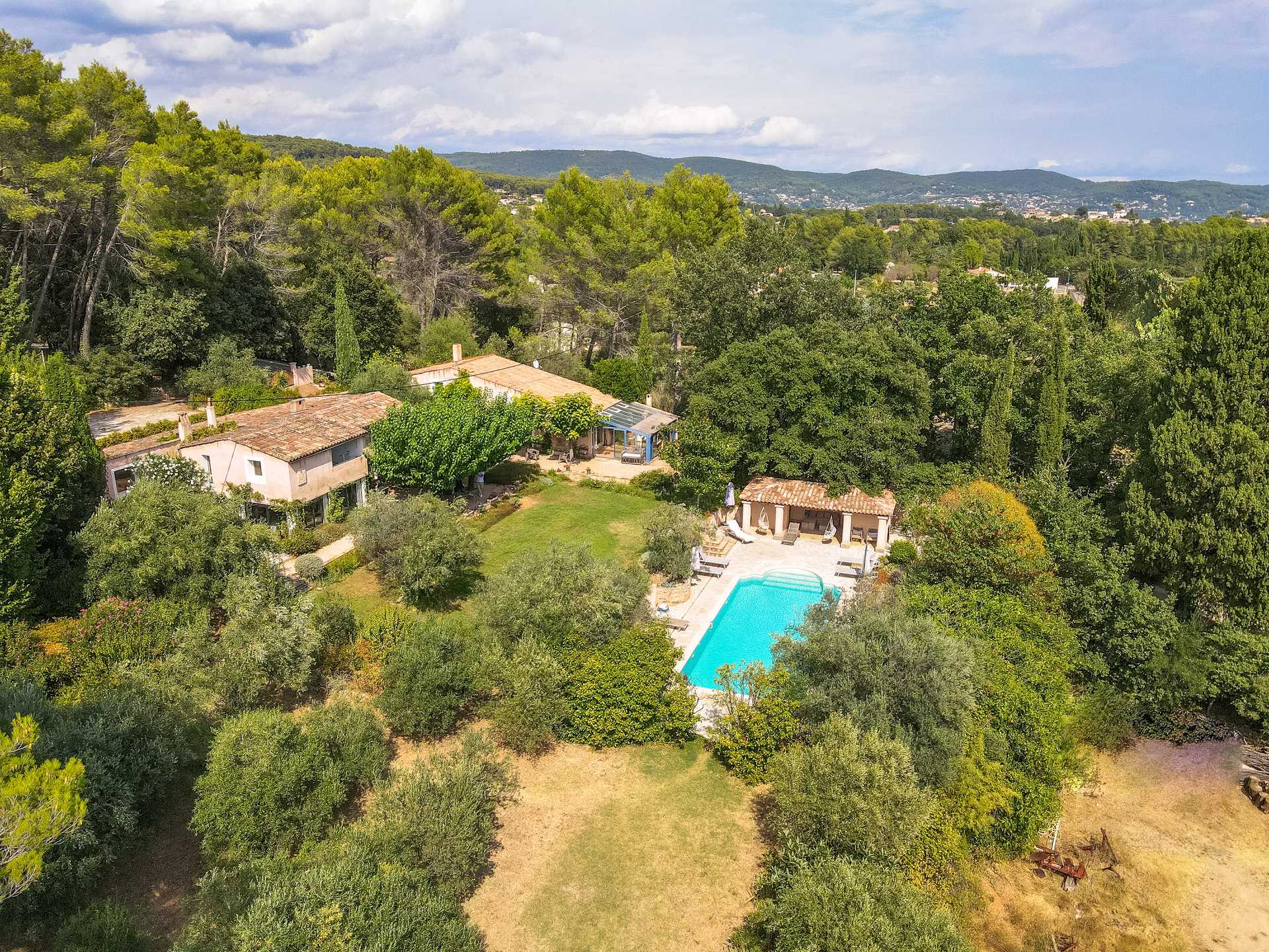 房子 在 Flayosc, Provence-Alpes-Cote d'Azur 10146707