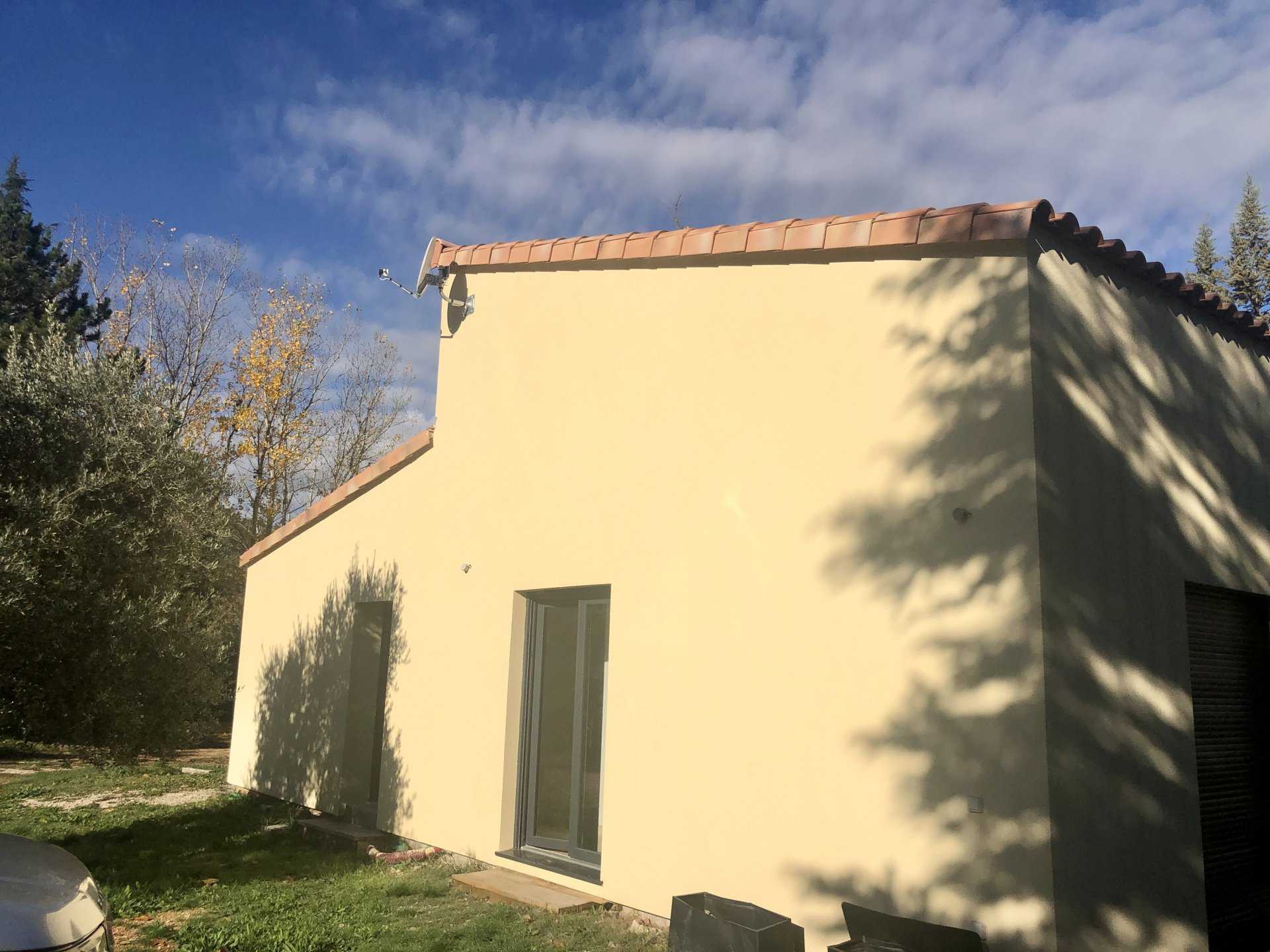 Hus i Chateauvert, Provence-Alpes-Cote d'Azur 10146710