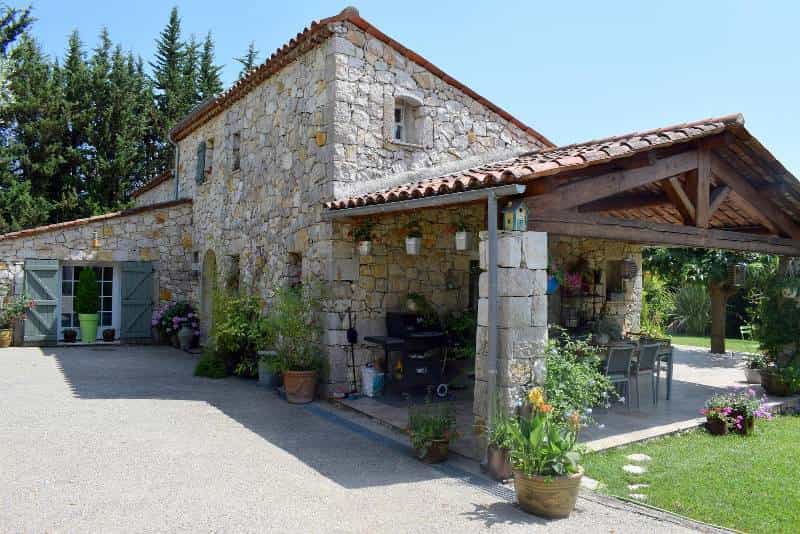 Rumah di Fayence, Provence-Alpes-Cote d'Azur 10146711