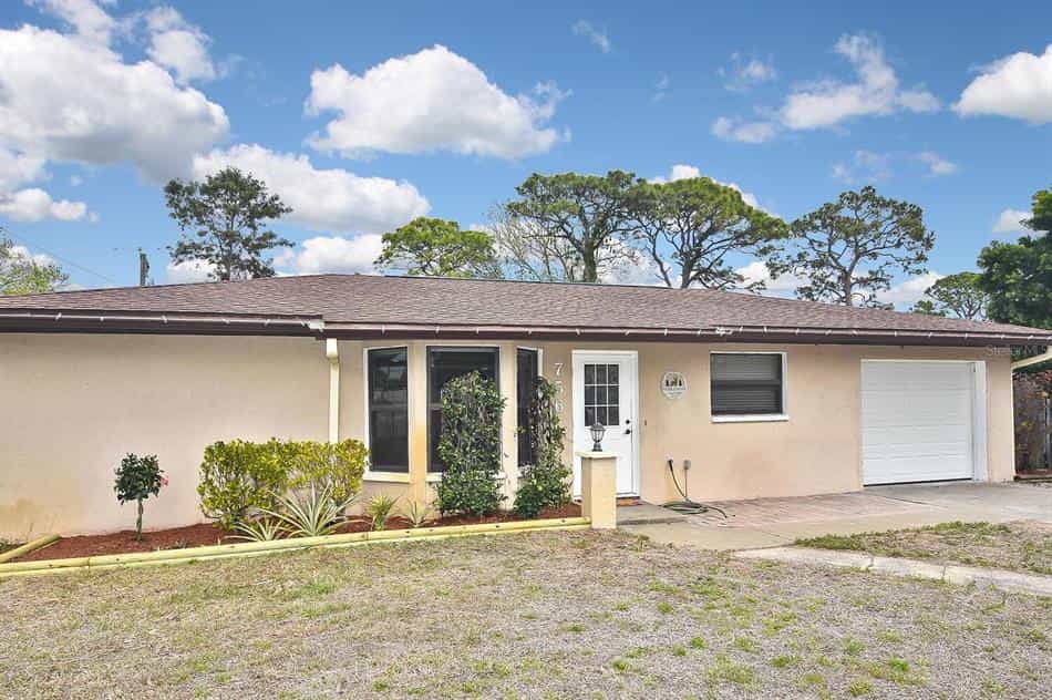 House in South Venice, Florida 10146794