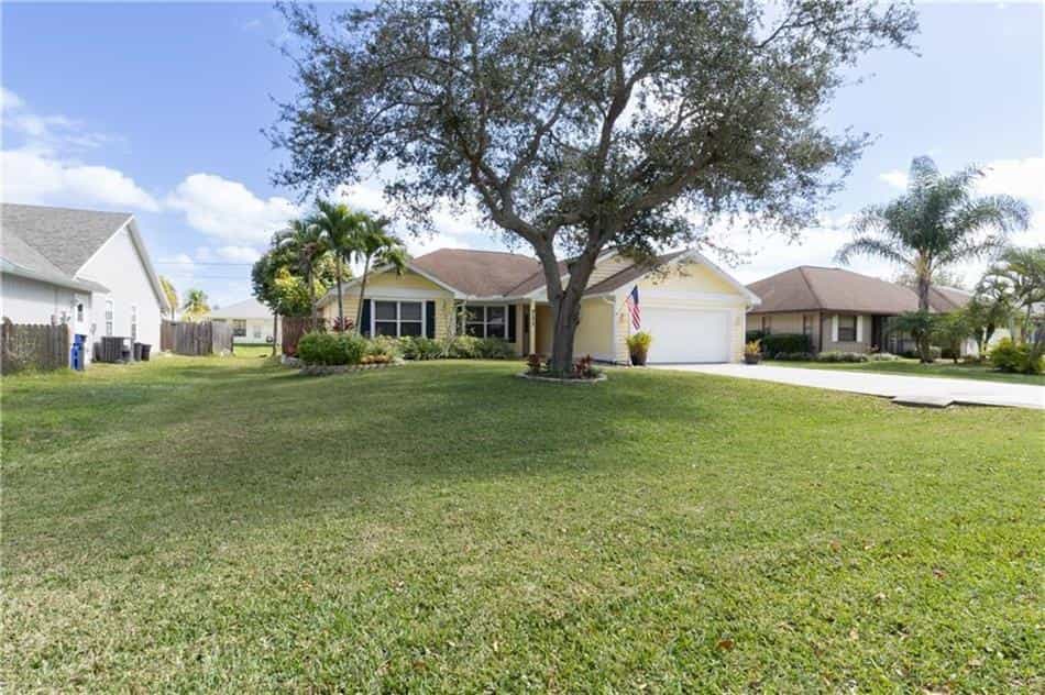 House in Vero Beach South, Florida 10146827