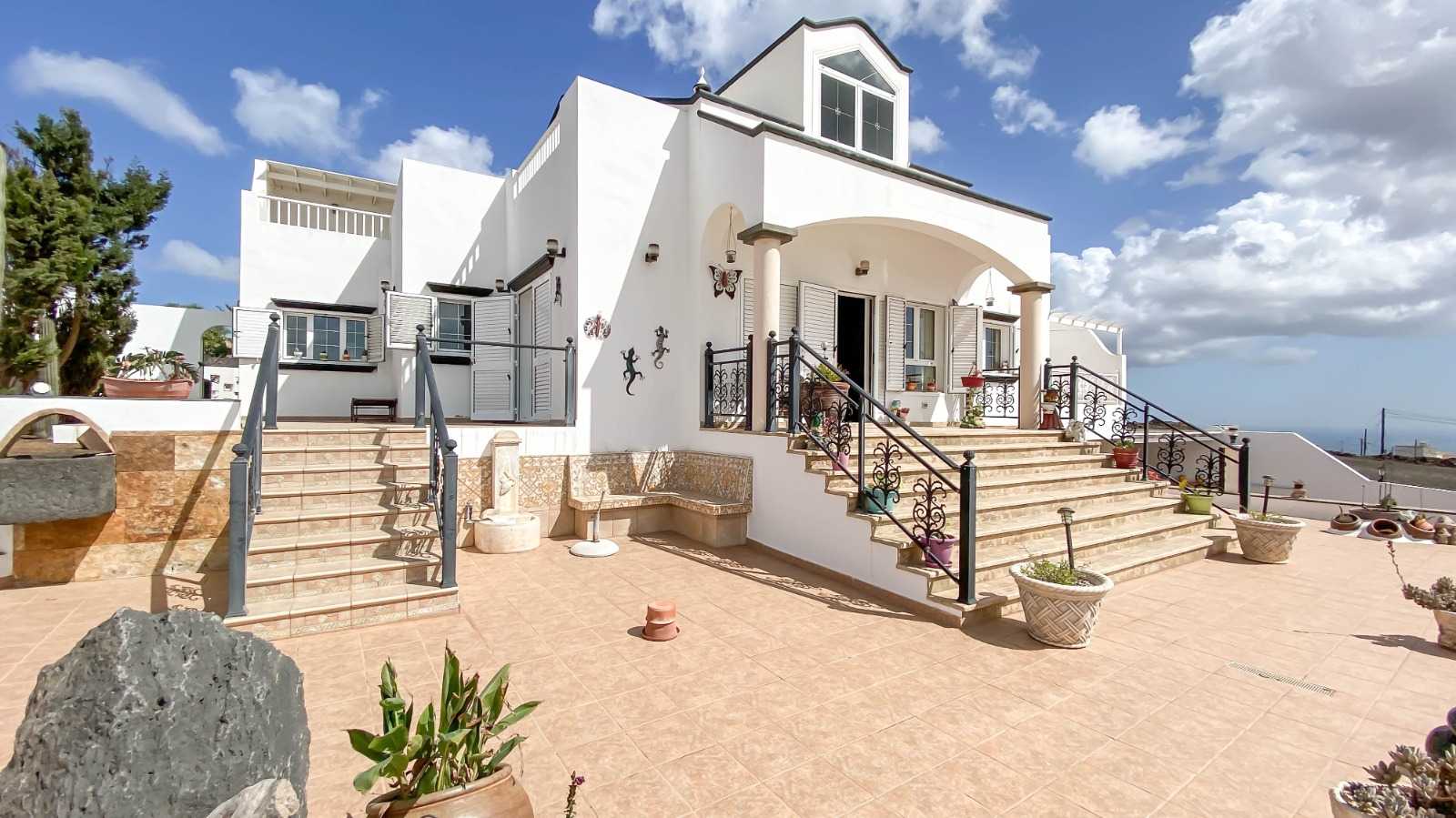 rumah dalam Tías, Canarias 10146993