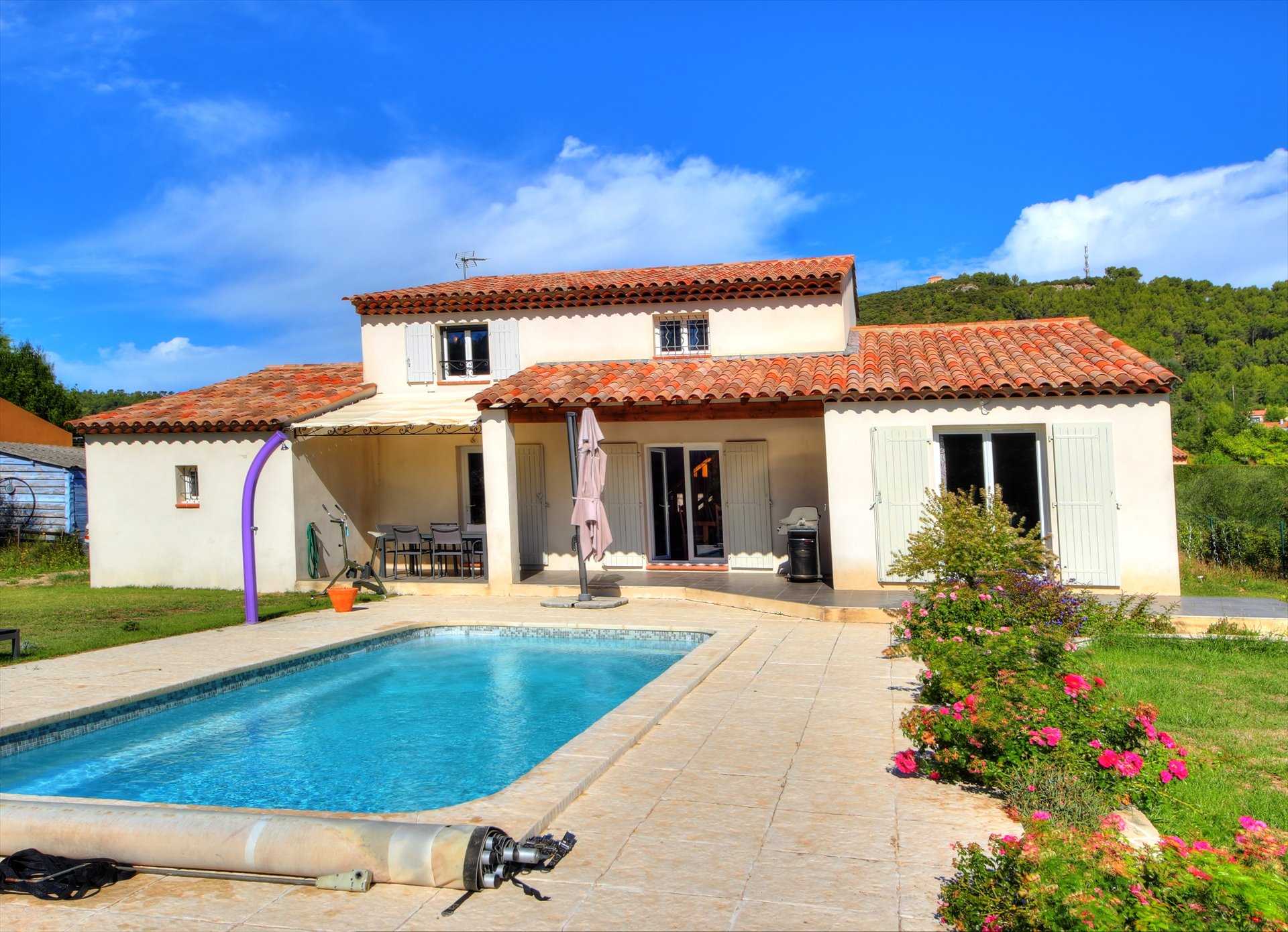 House in Salernes, Provence-Alpes-Cote d'Azur 10147111