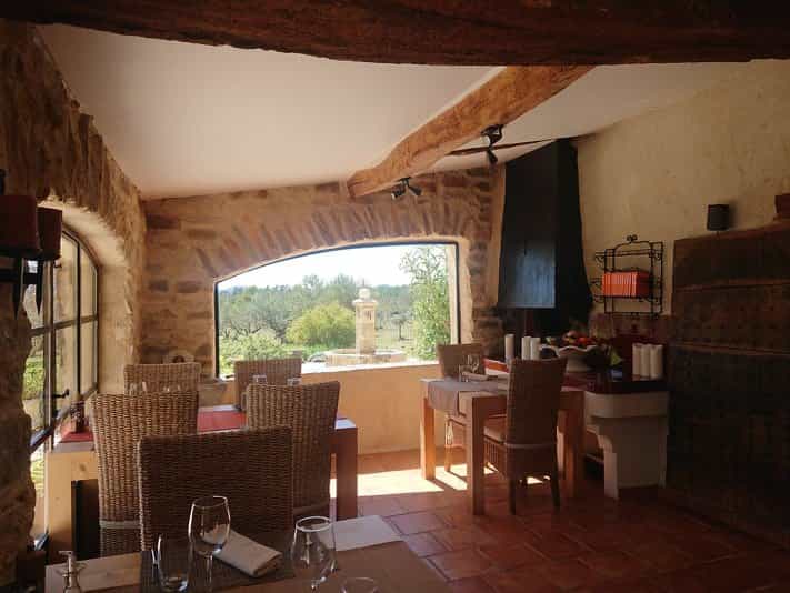Hus i Fox-Amphoux, Provence-Alpes-Côte d'Azur 10147119