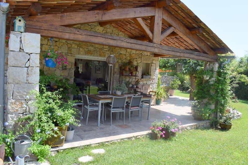 房子 在 Fayence, Provence-Alpes-Côte d'Azur 10147136