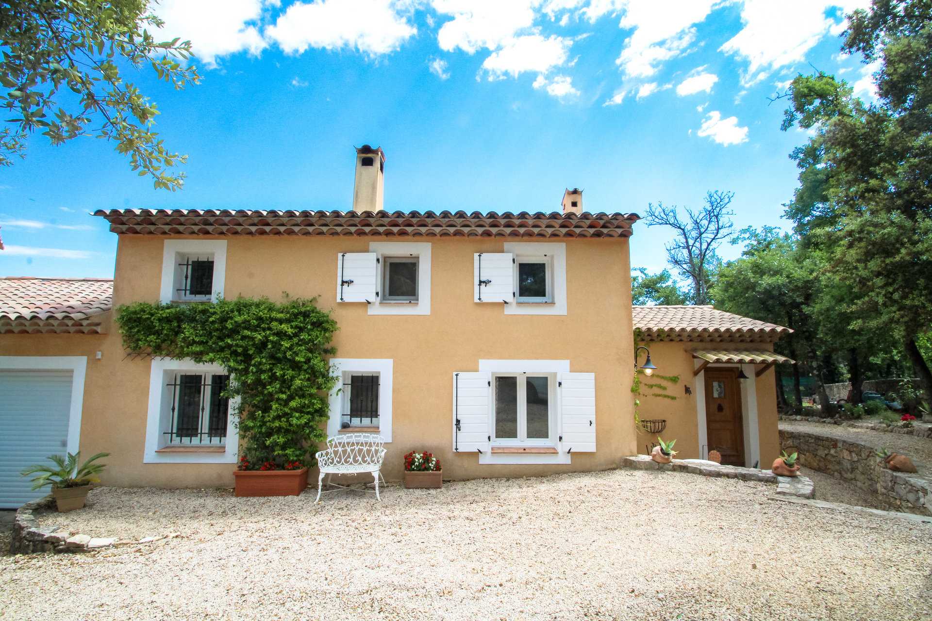 casa en Fayence, Provence-Alpes-Côte d'Azur 10147139
