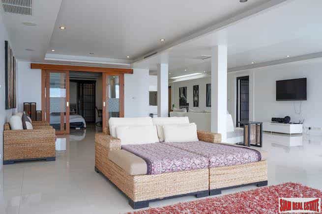 Condominium in Ban Kata, Phuket 10147265
