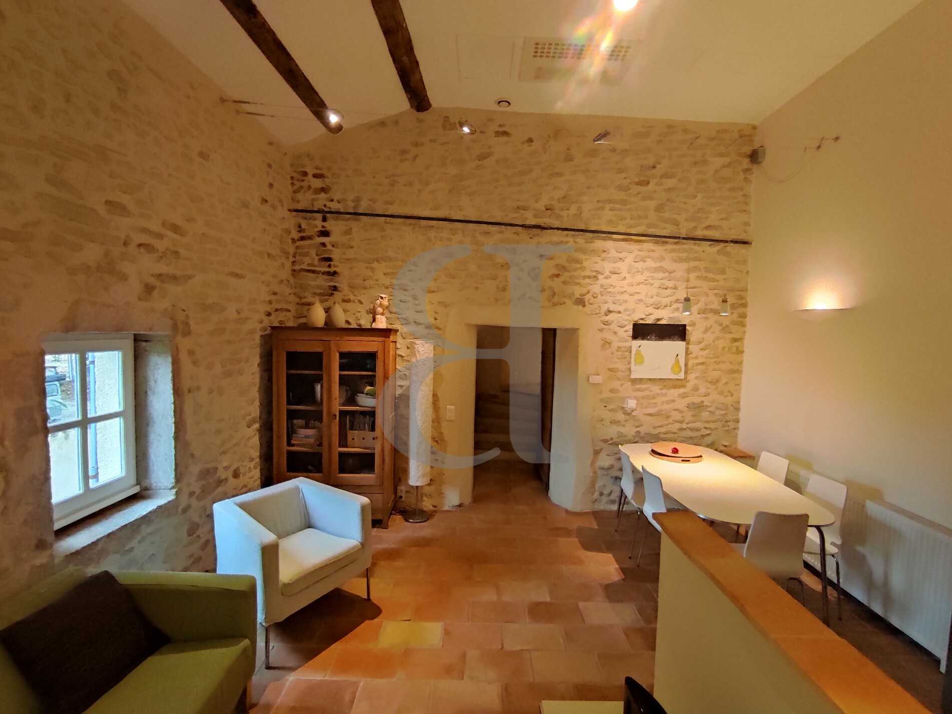 Condominium in Valreas, Provence-Alpes-Cote d'Azur 10147311