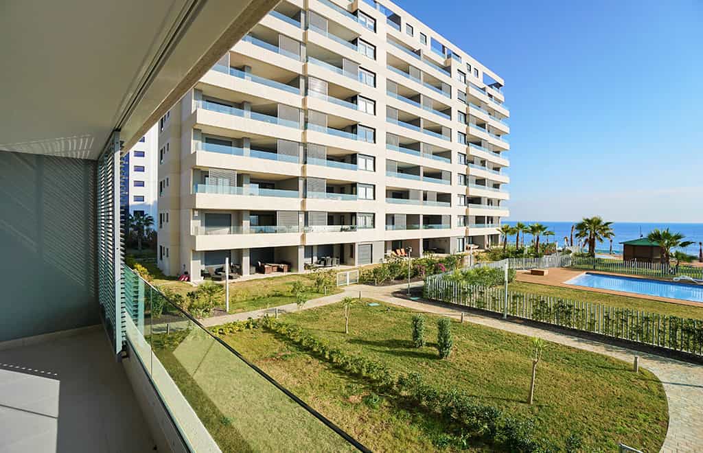 Condominium in Torrevieja, Valencia 10147522