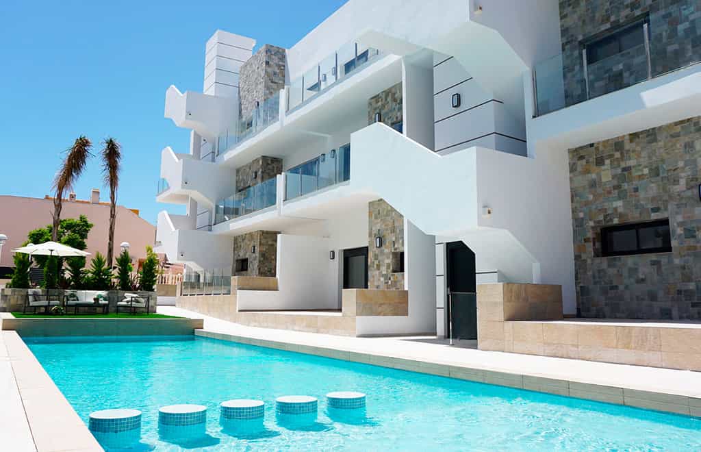 Condominium in Elche, Valencia 10147560