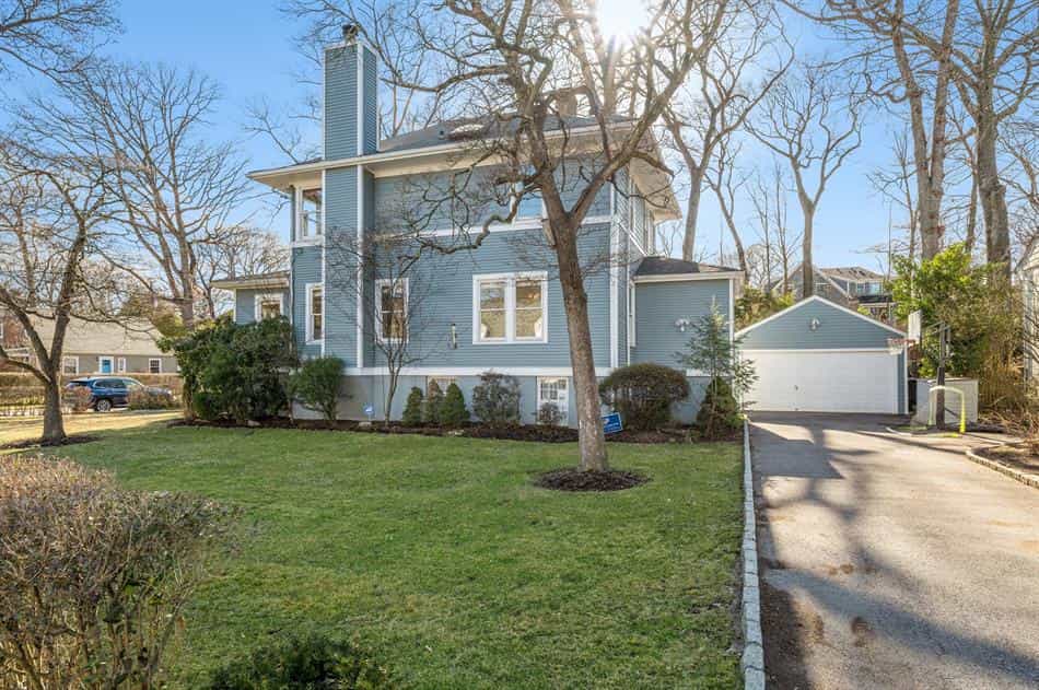 House in Larchmont, New York 10148114
