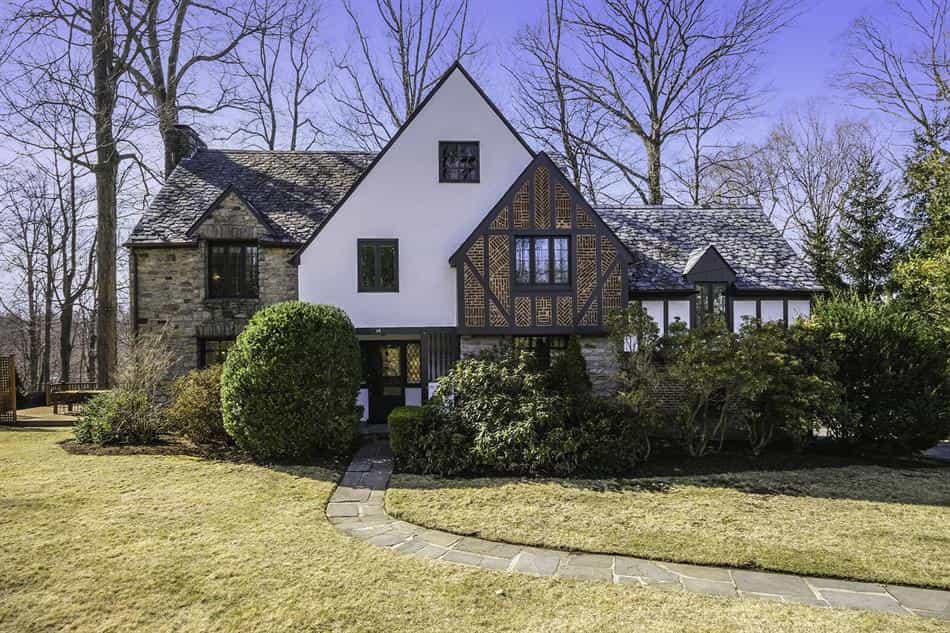 House in Scarsdale, New York 10148245