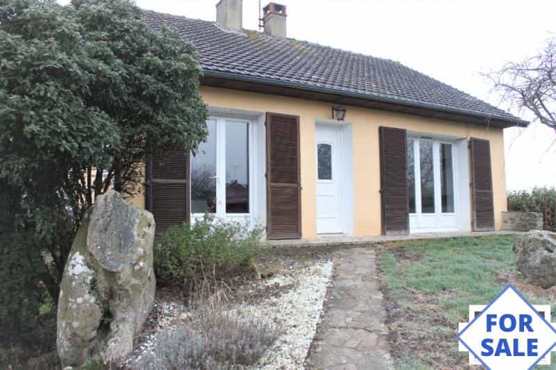 Huis in Saint-Georges-du-Rosay, Pays de la Loire 10148568