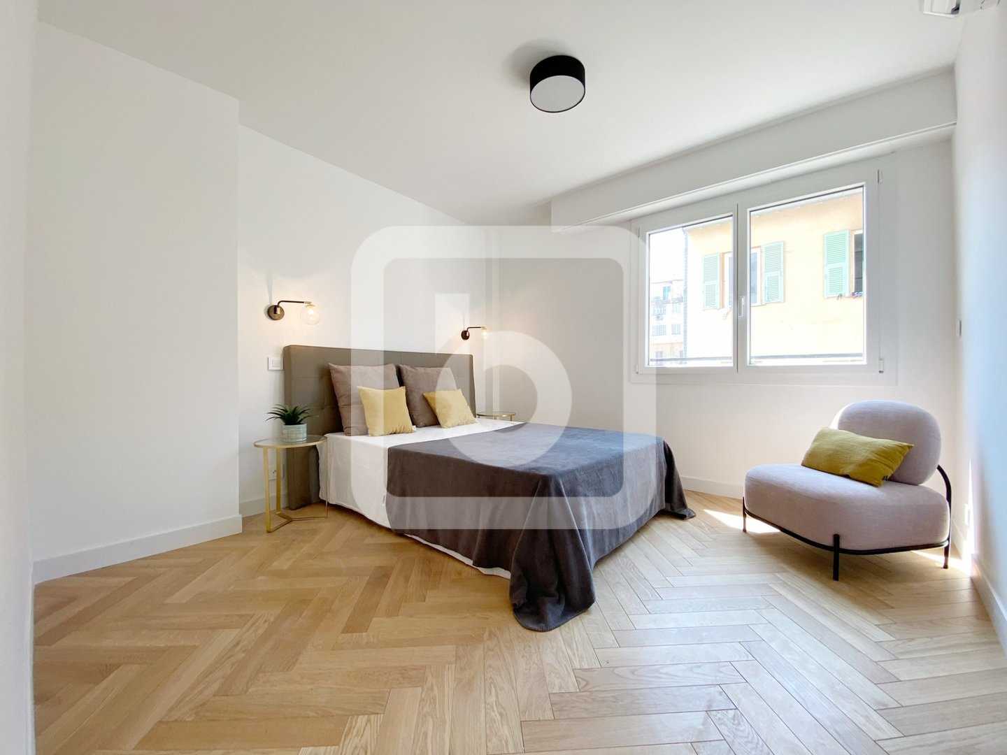 Condominium in Nice, Provence-Alpes-Cote d'Azur 10149079