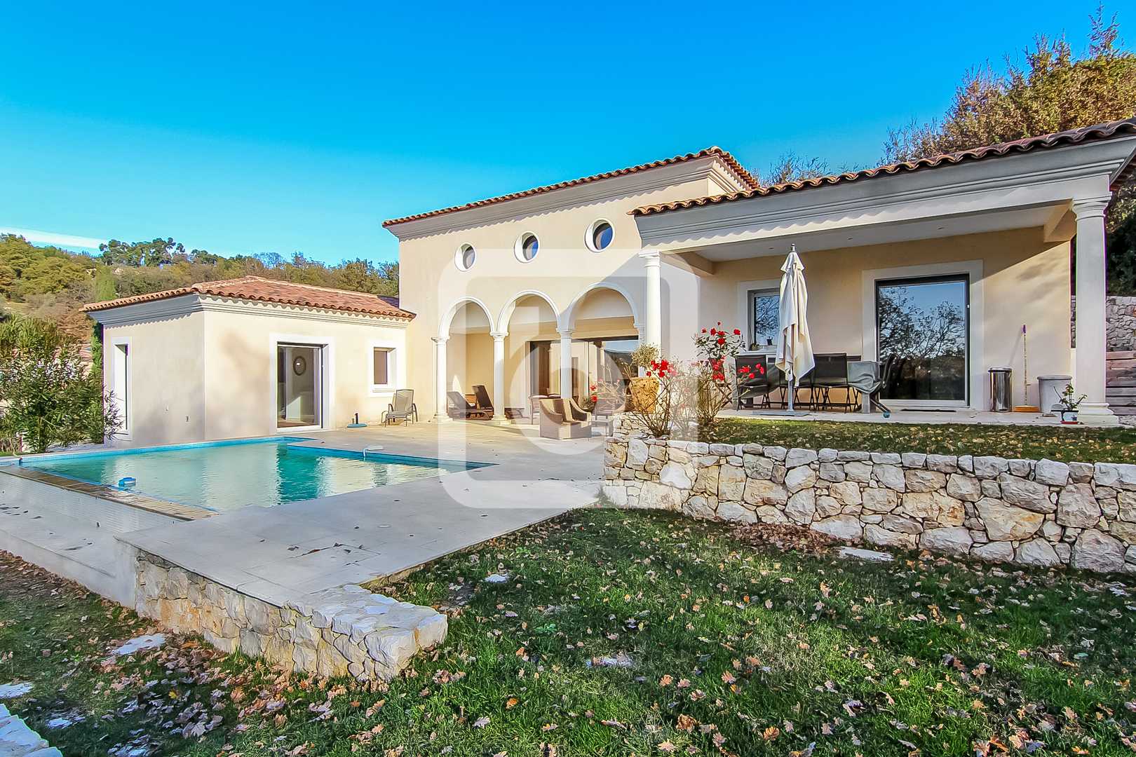 casa en Châteauneuf, Provence-Alpes-Côte d'Azur 10149200