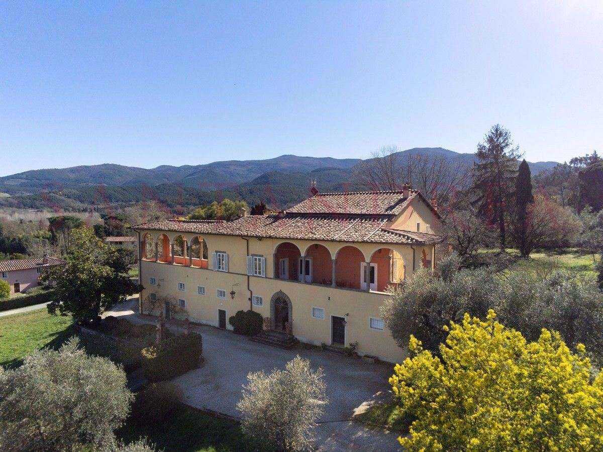 Talo sisään Lucca, Toscana 10149417