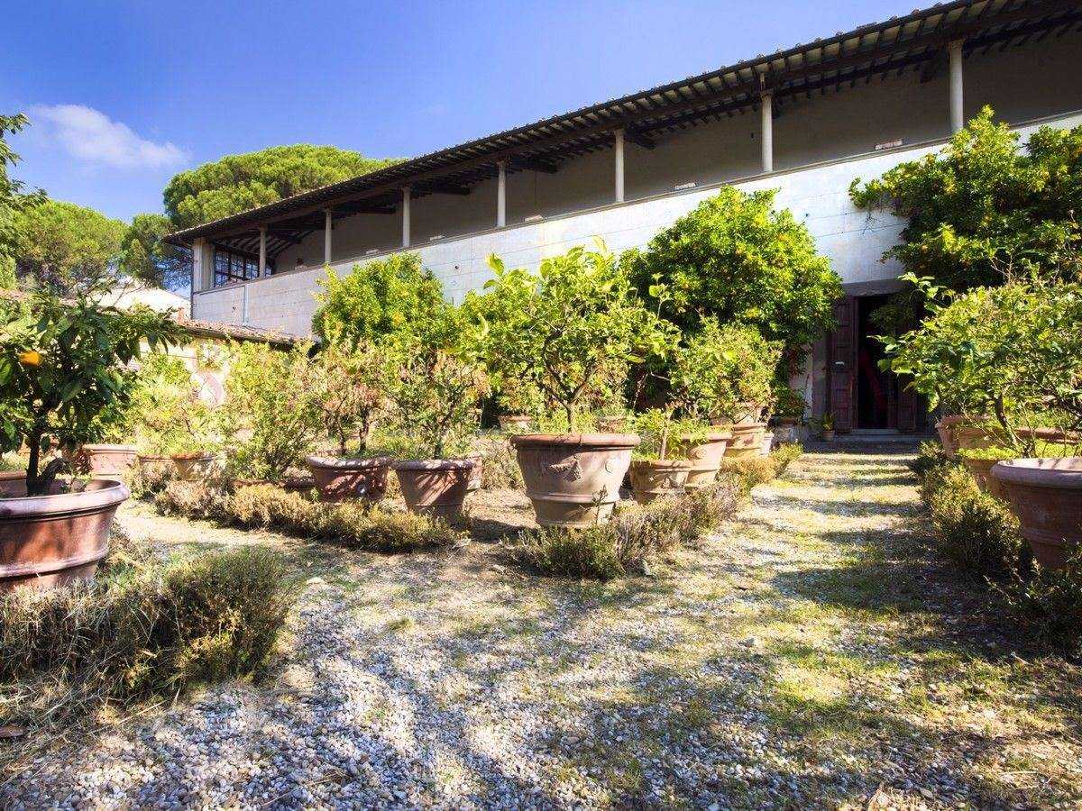 房子 在 Sesto Fiorentino, Tuscany 10149484