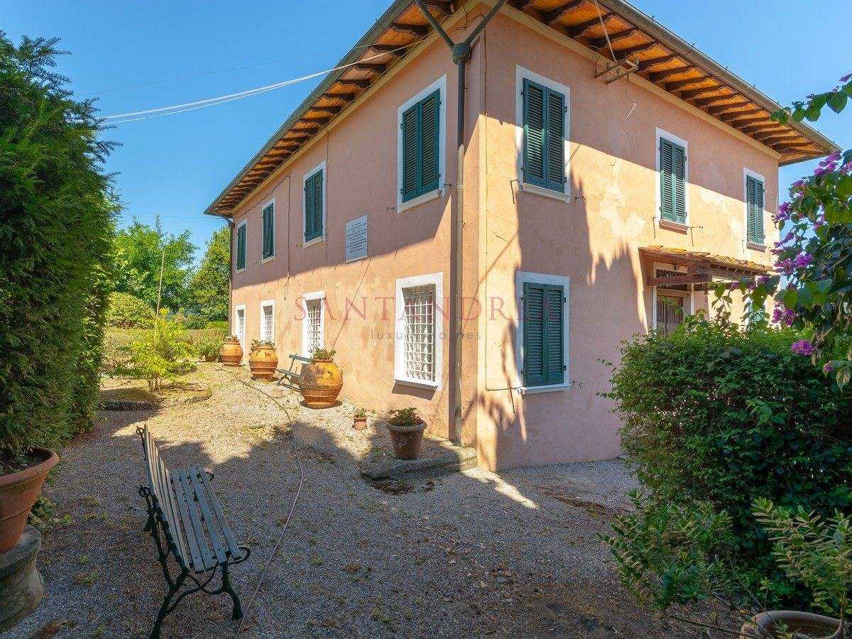 Rumah di Massarosa, Tuscany 10149486