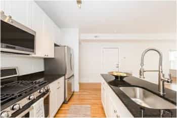 Condominium in Somerville, Massachusetts 10149594
