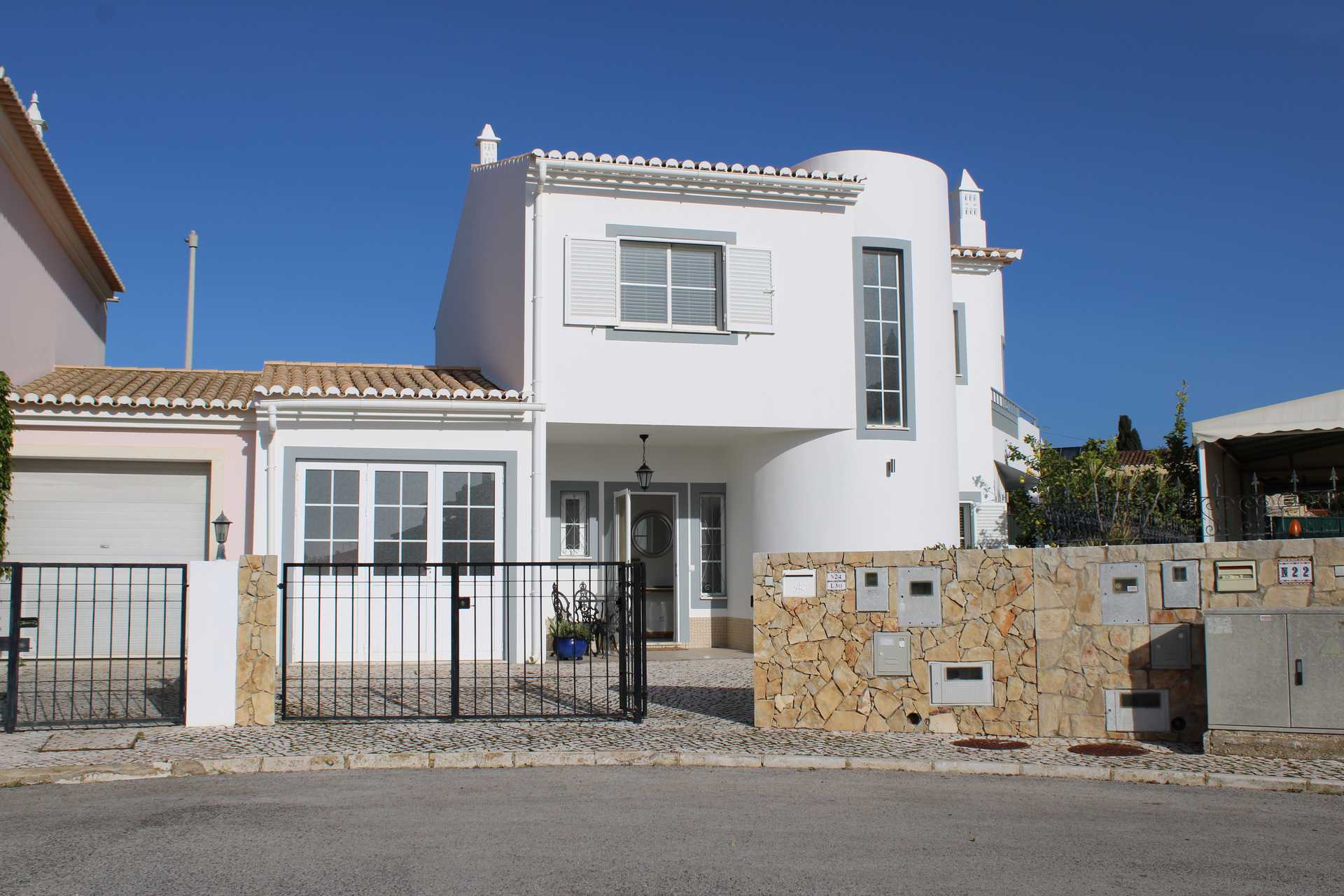 House in Porto de Mos, Faro 10149605