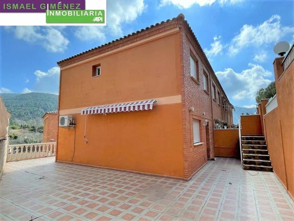 жилой дом в Serra, Valencia, Valencian Community 10149653