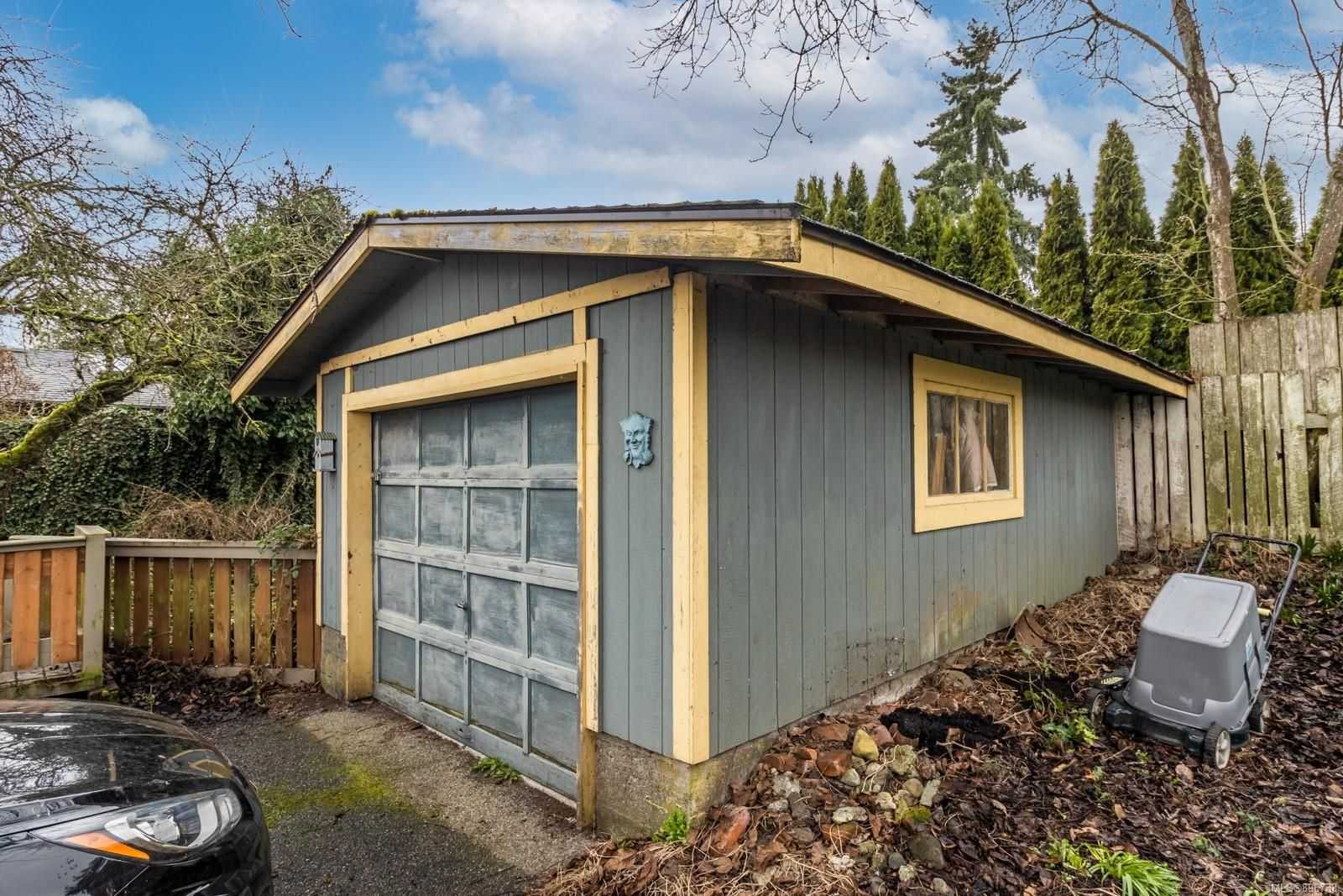 House in Nanaimo, British Columbia 10150962