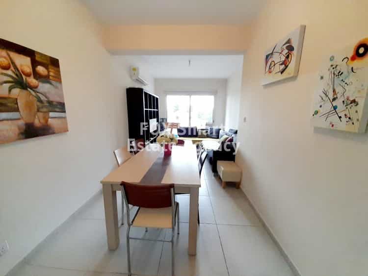 Condominium in Mandria, Paphos 10151003
