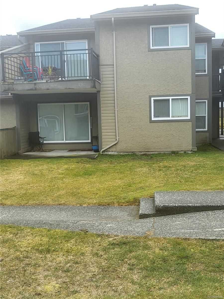 Condominio nel Porto Hardy, British Columbia 10151010