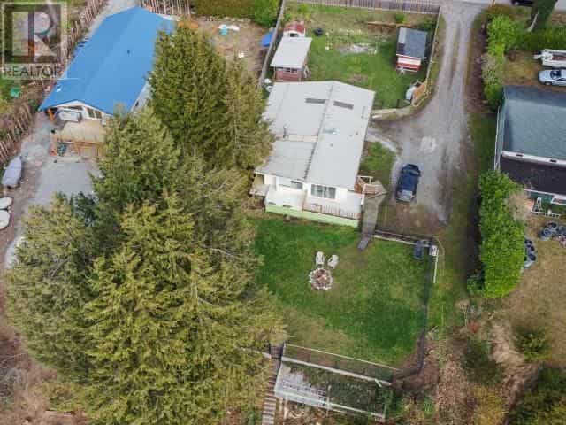 بيت في Powell River, British Columbia 10151025