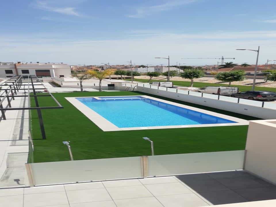 Condominium dans Pilar de la Horadada, Valencian Community 10151064