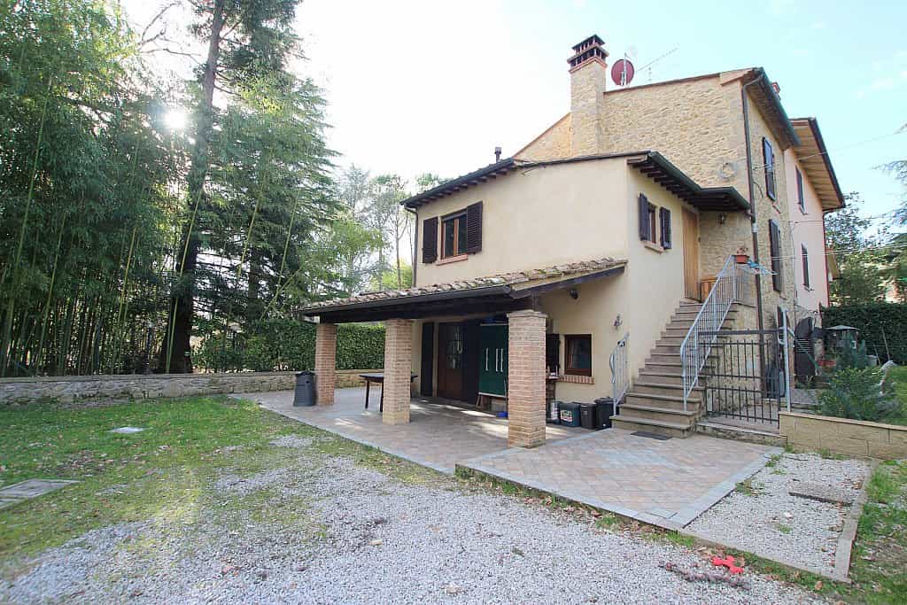 Hus i Volterra, Toscana 10151108