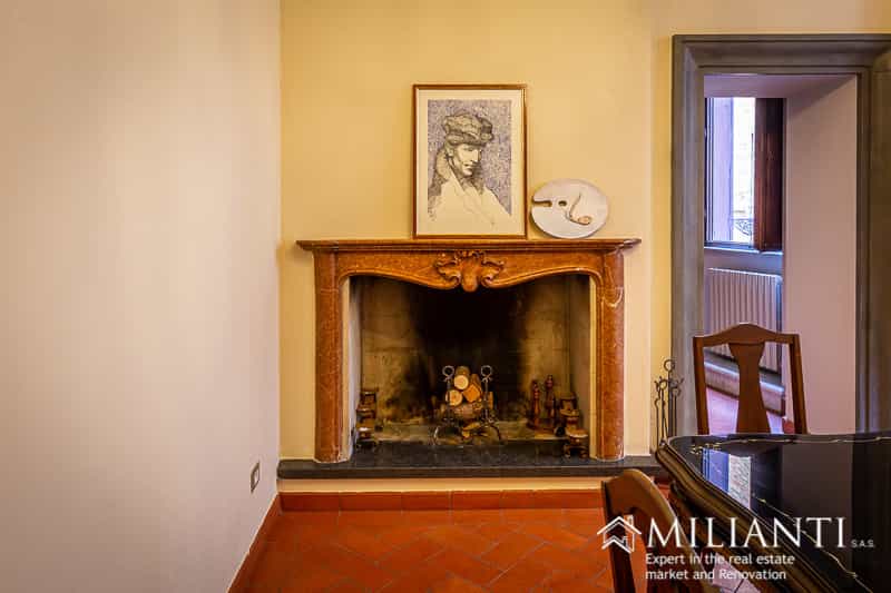 Condominium in Volterra, Tuscany 10151110