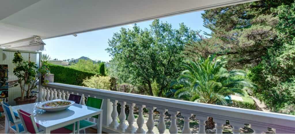 Condominium in La Napoule, Provence-Alpes-Cote d'Azur 10151157