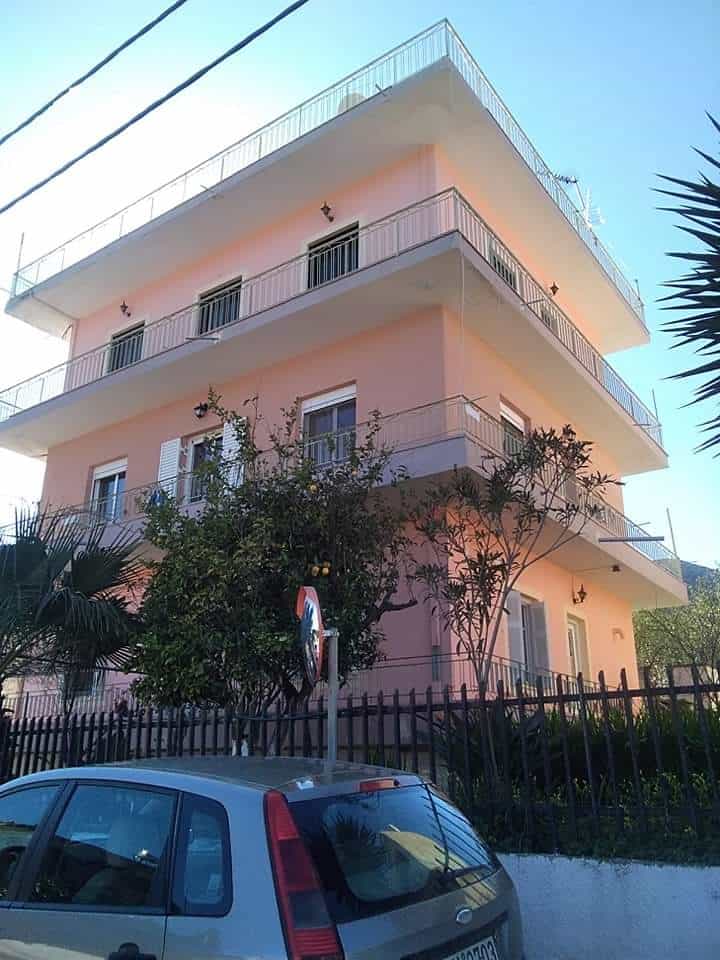 Condominium in Molaoi,  10151650