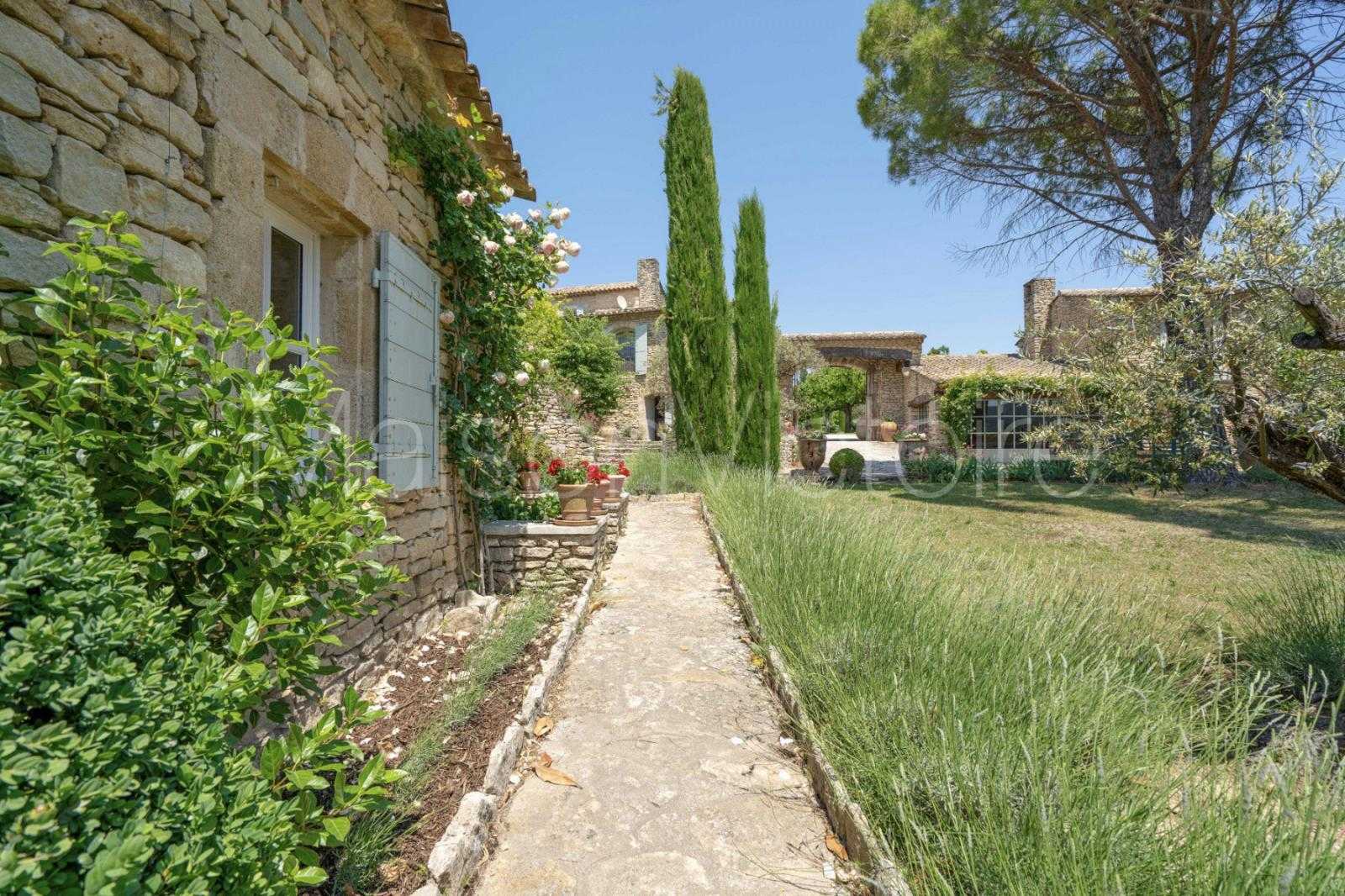 Hus i Ménerbes, Provence-Alpes-Côte d'Azur 10151661