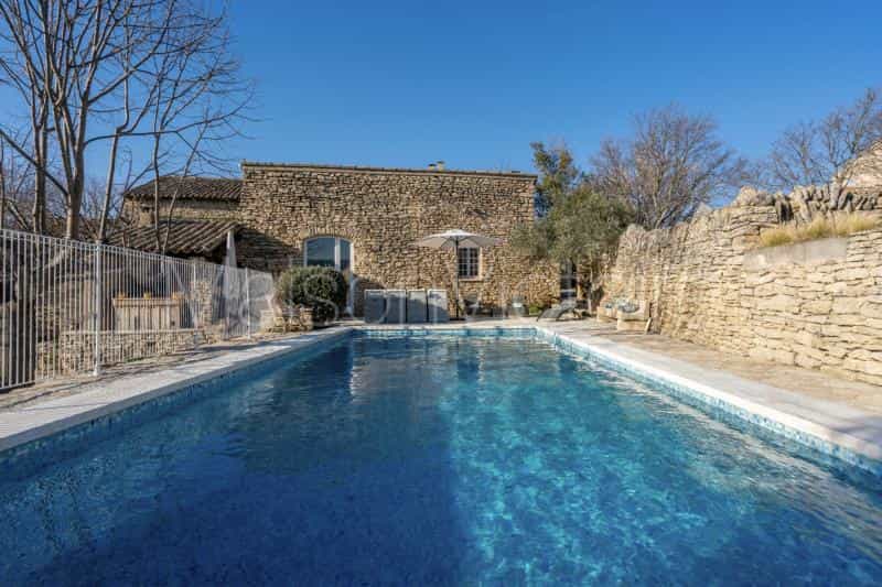 Rumah di Cabrieres-d'Avignon, Provence-Alpes-Cote d'Azur 10151667