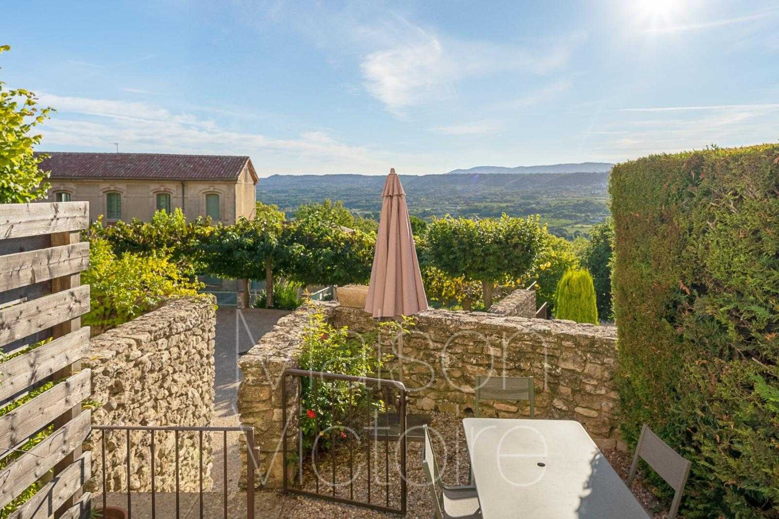 House in Lacoste, Provence-Alpes-Côte d'Azur 10151726