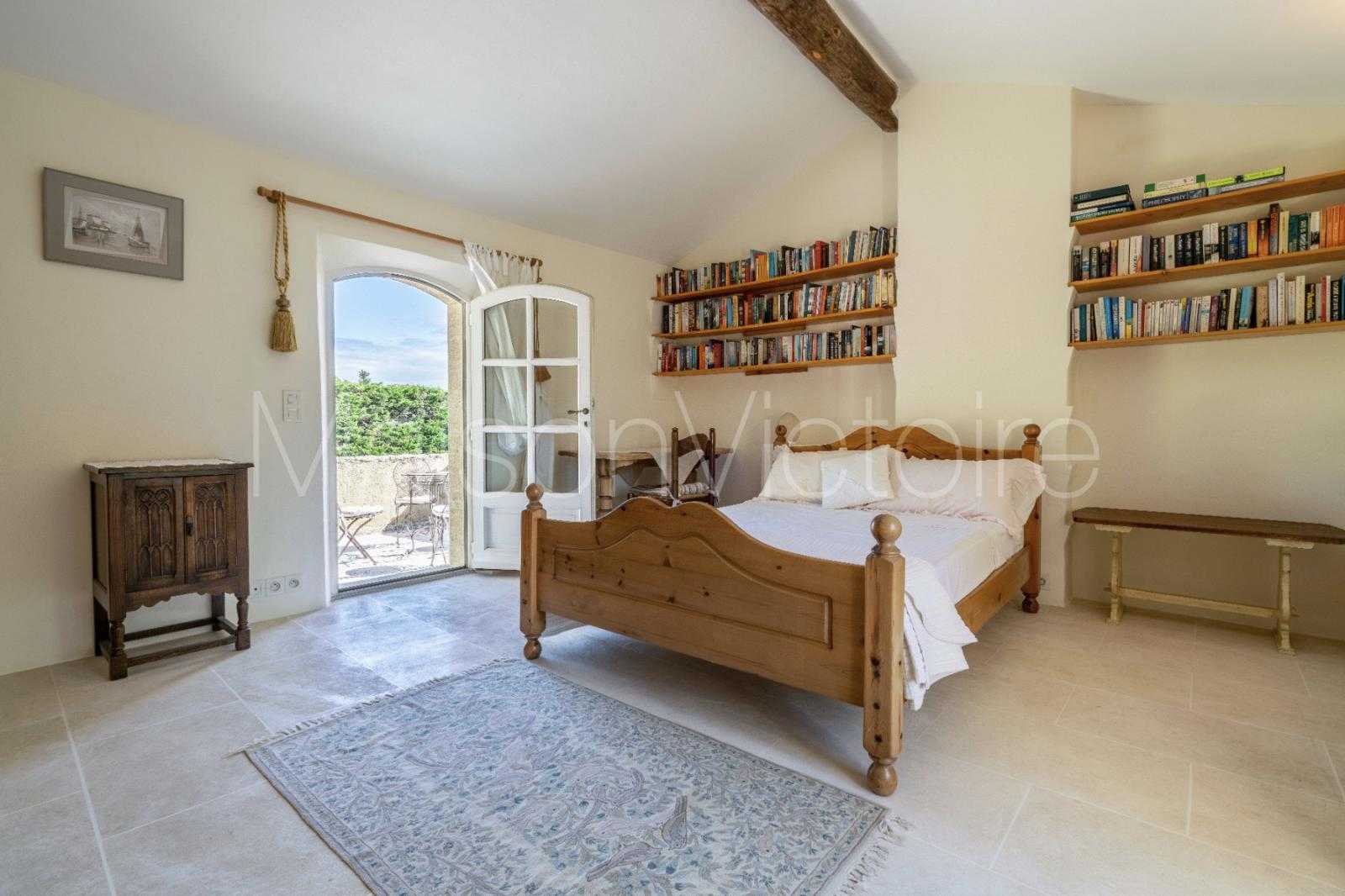Huis in Robion, Provence-Alpes-Côte d'Azur 10151746