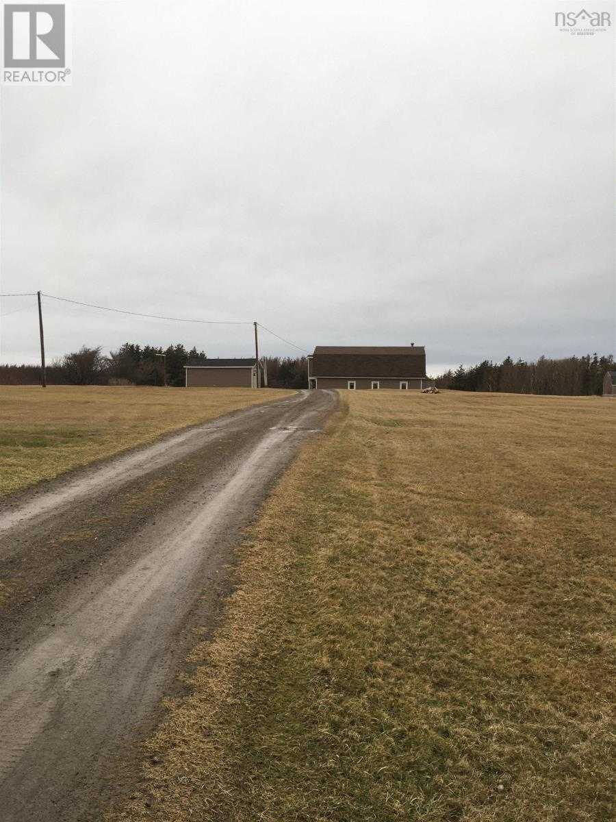 Hus i Grand Étang, Nova Scotia 10151771