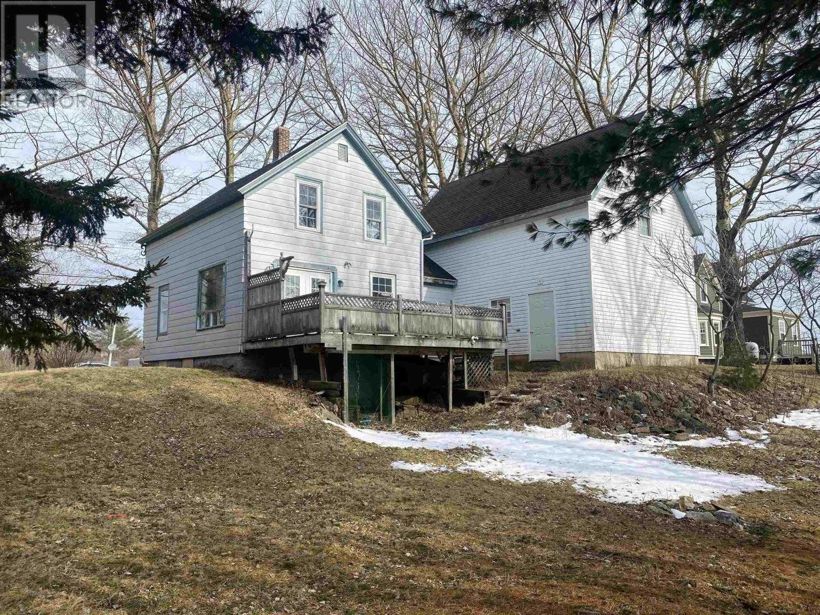 House in Port Hawkesbury, Nova Scotia 10151785