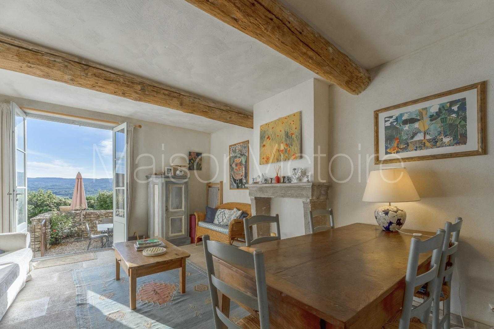 House in Lacoste, Provence-Alpes-Côte d'Azur 10151795