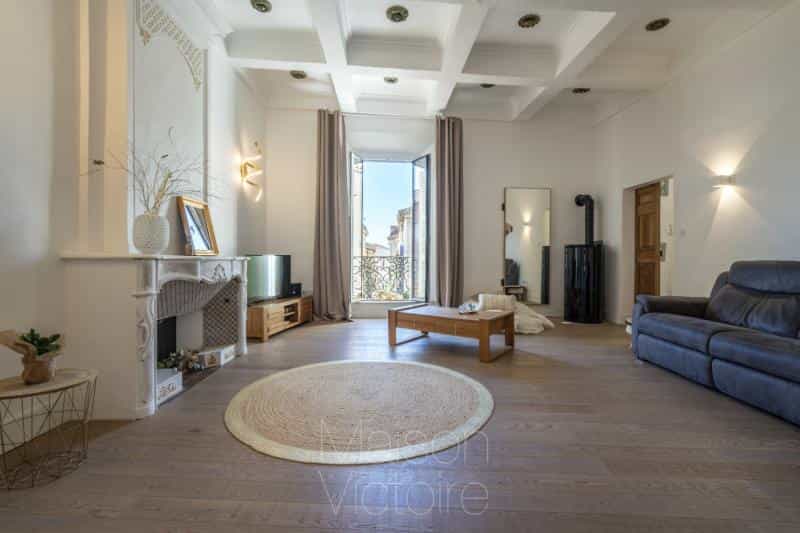 House in Monteux, Provence-Alpes-Cote d'Azur 10151800