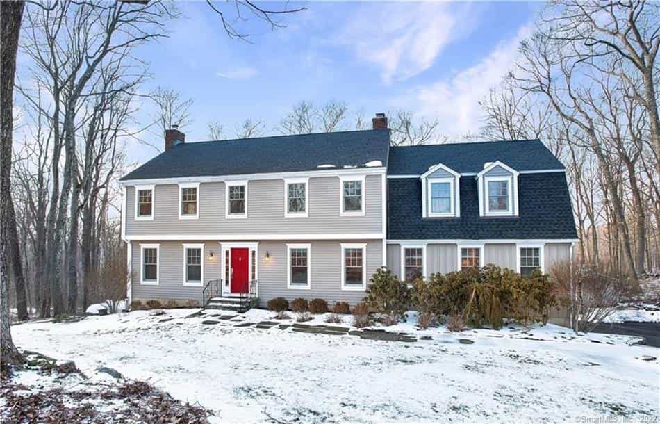 House in Topstone, Connecticut 10152379