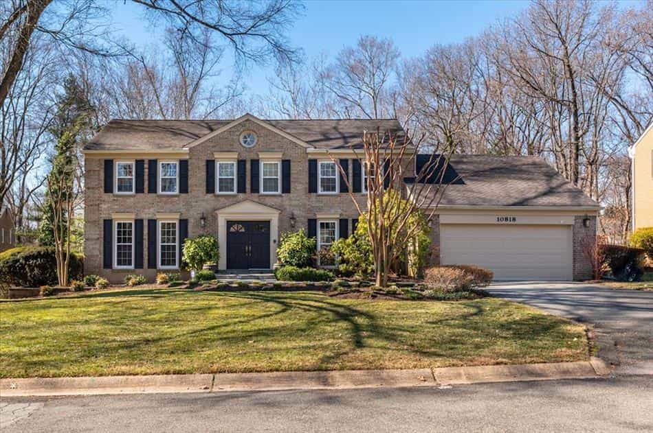 House in Fox Hills, Maryland 10152622