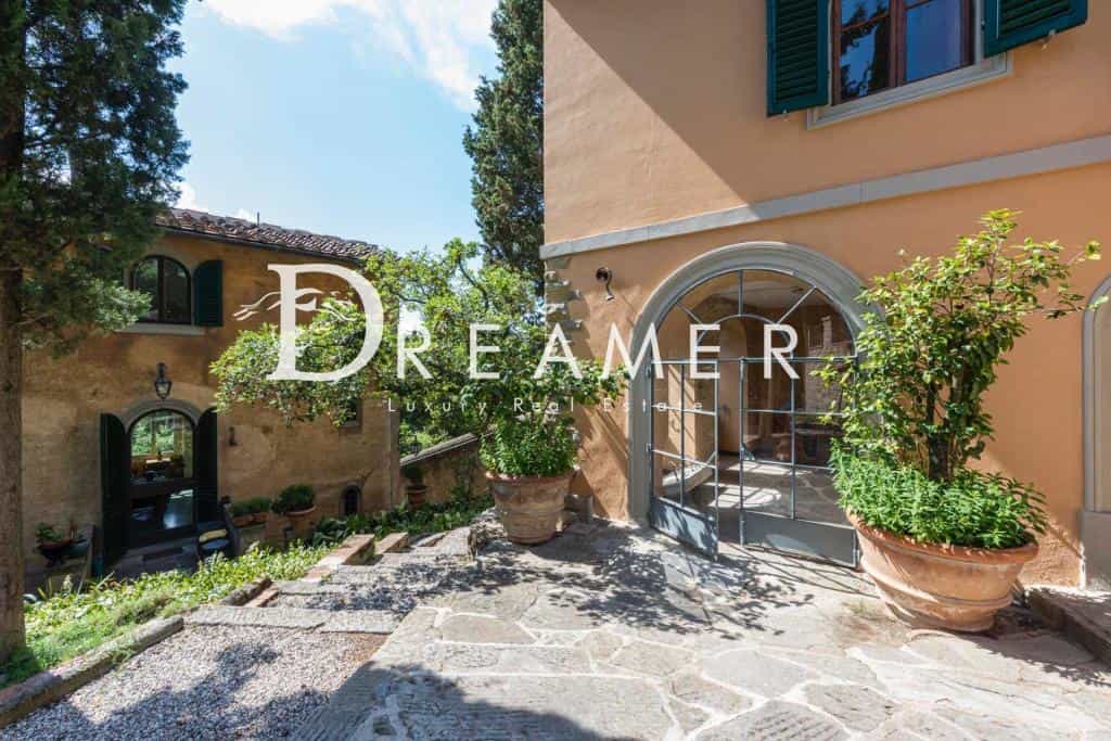 House in Florence, Tuscany 10152963