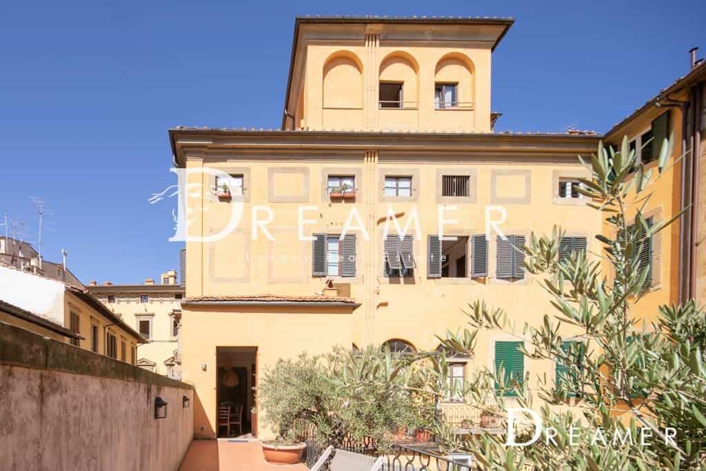 Condominium dans Florence, Tuscany 10152969