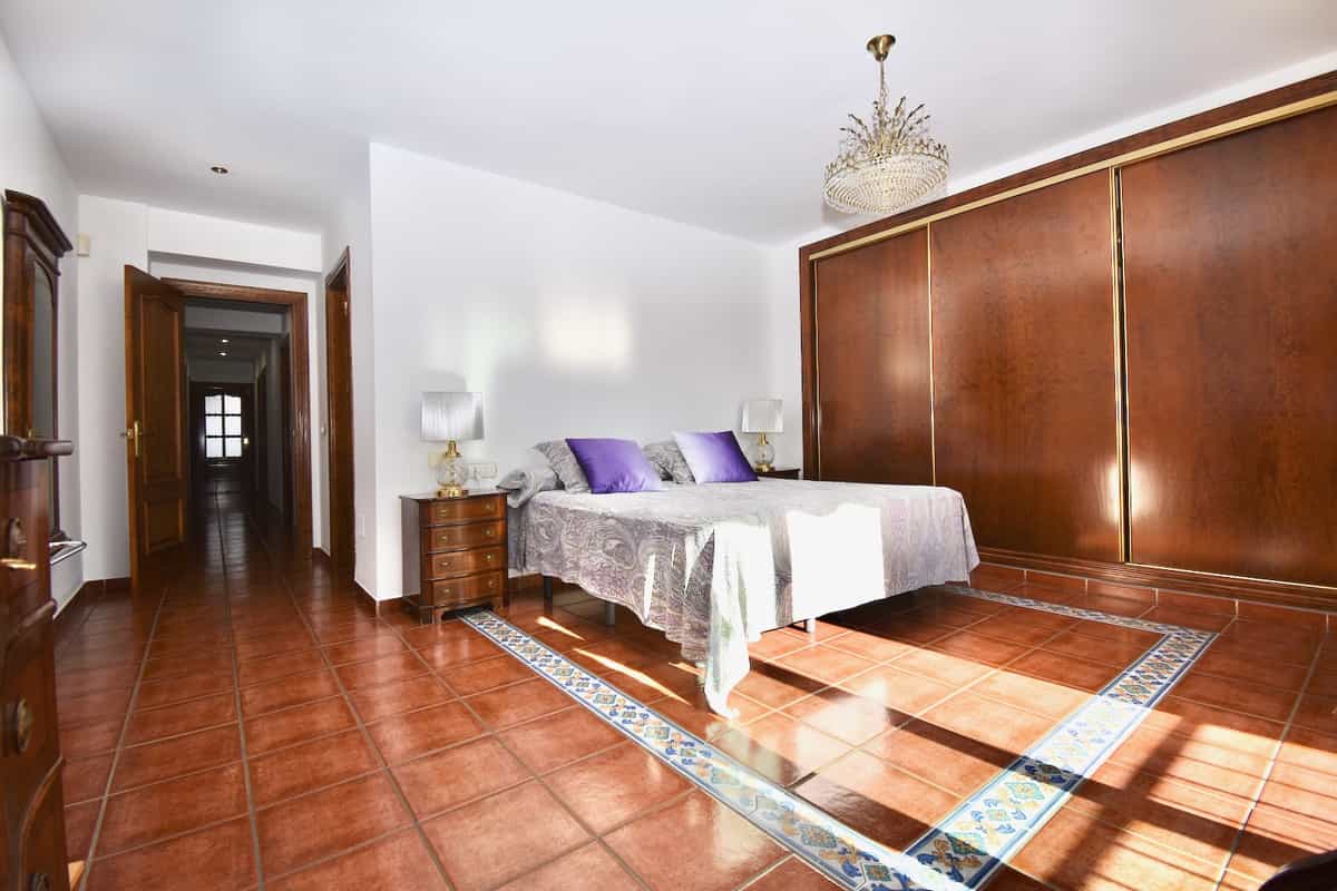 公寓 在 Benalmádena, Andalusia 10153147