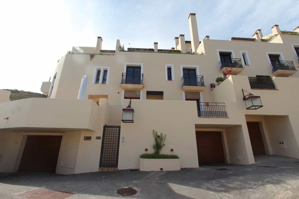 House in Benahavis, Andalusia 10153162